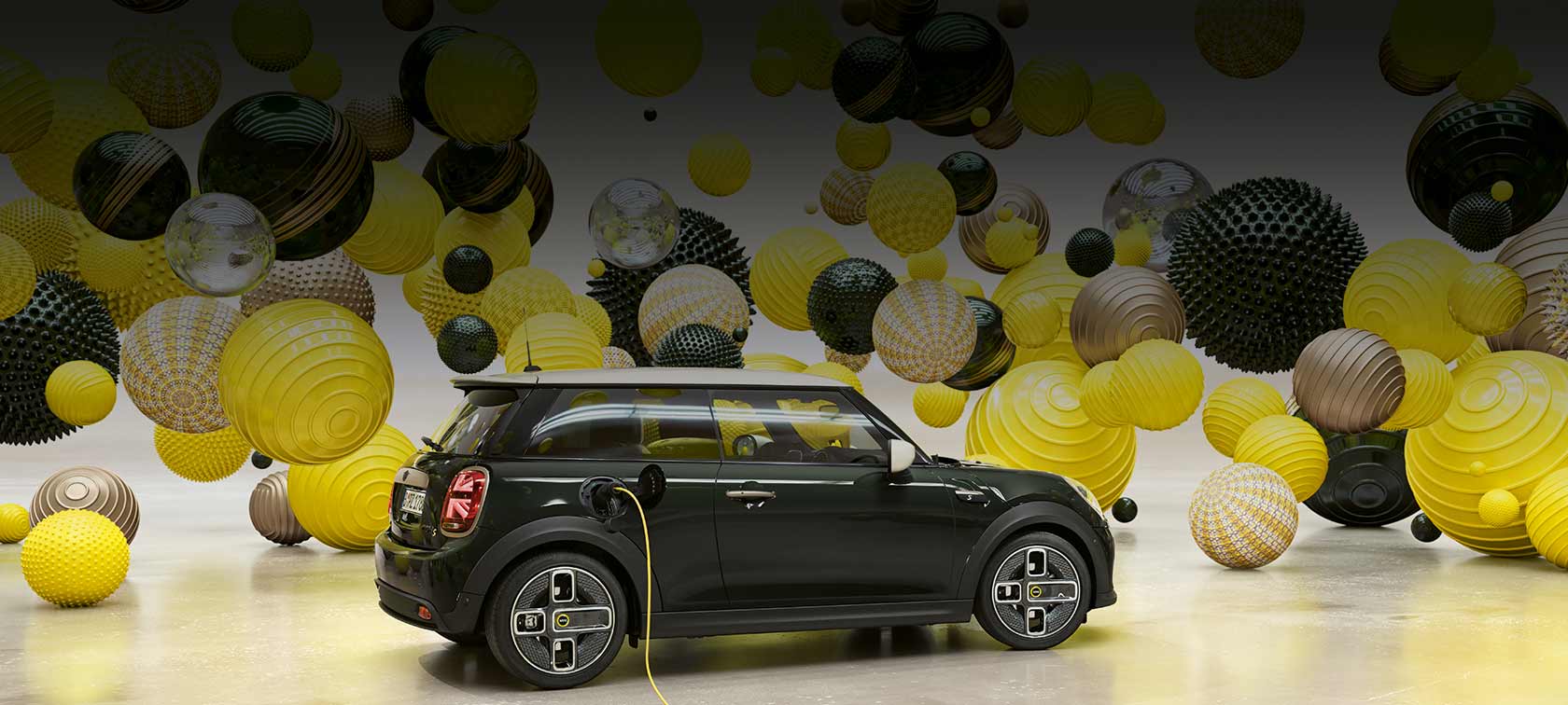ENTSCHLOSSEN ELEKTRISCH. - DIE NEUE VOLLELEKTRISCHE MINI RESOLUTE EDITION.