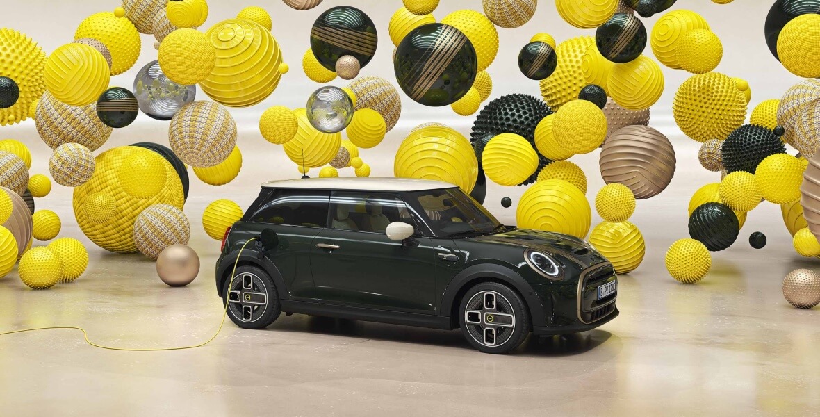 DIE NEUE VOLLELEKTRISCHE MINI RESOLUTE EDITION.
