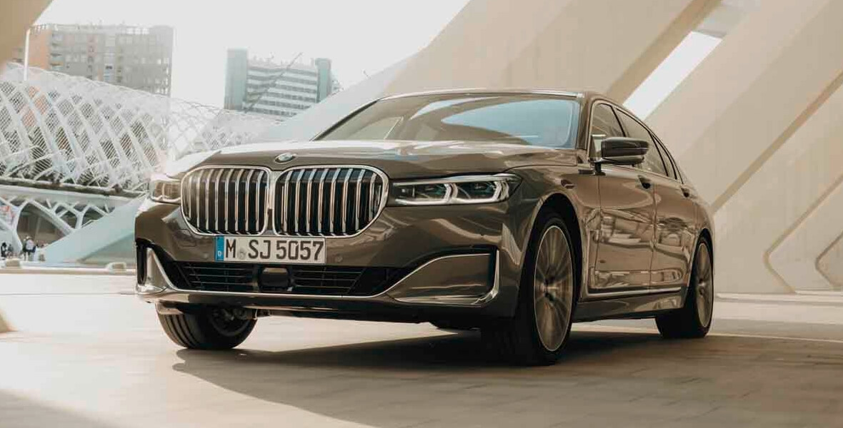 DIE MOTORISIERUNGEN DER BMW 7er LIMOUSINE