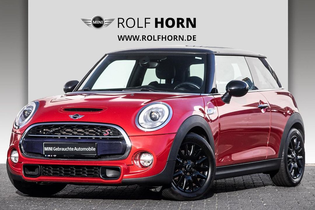 Entdecke bei 𝗠𝗜𝗡𝗜 ROLF 𝗛𝗢𝗥𝗡 unseren Gebrauchtwagen der Woche: Mini Cooper S! ✨🚗
Achtung 𝗠𝗜𝗡𝗜-Liebhaber! Wir