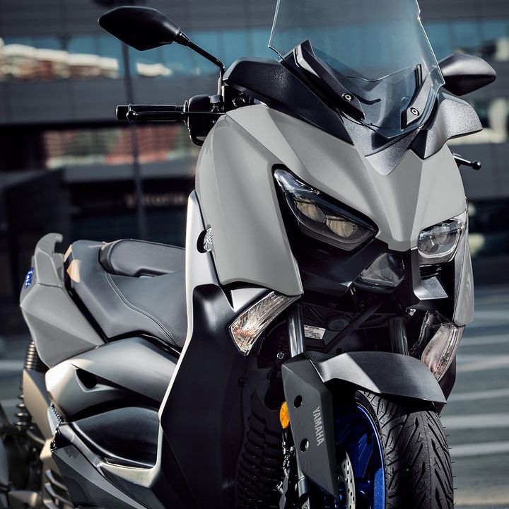 Ein echter Hingucker! Den XMAX 125 kannst du auch mit der B196-Erweiterung fahren. 😏
#